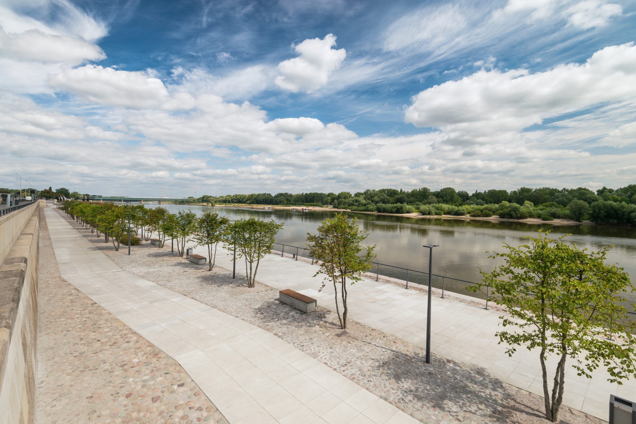 Bulwary Wiślane — ścieżki i knajpki nad rzeką