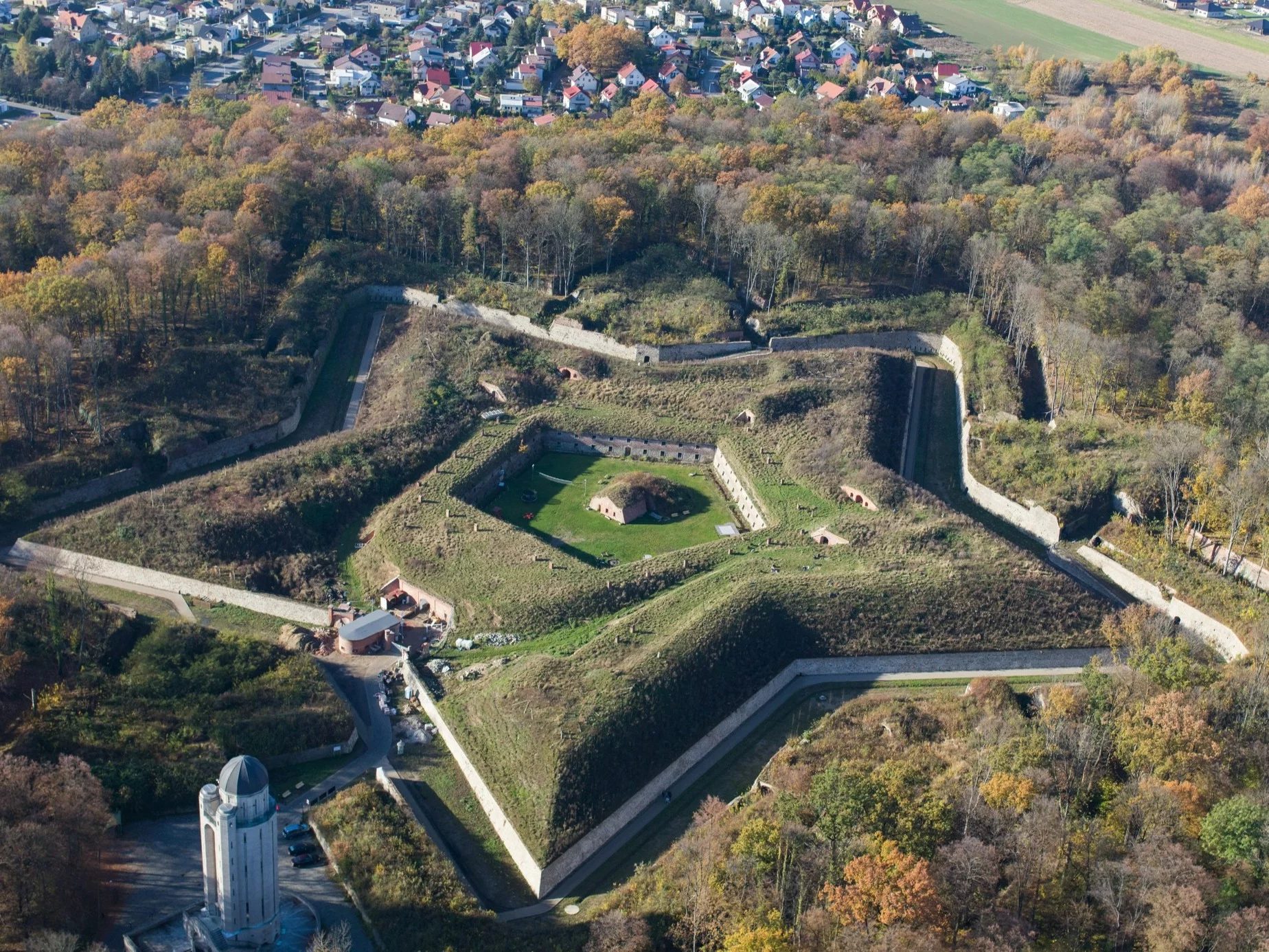 Nysa — twierdza i rynek