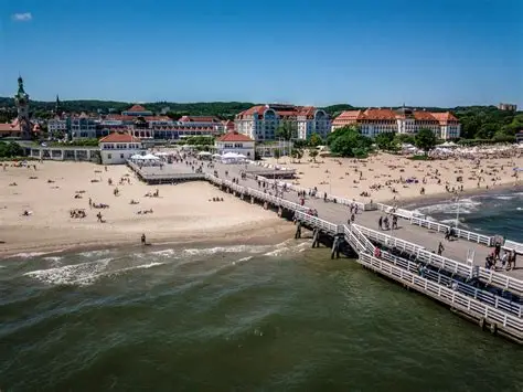 Sopot — drewniane molo i plaża